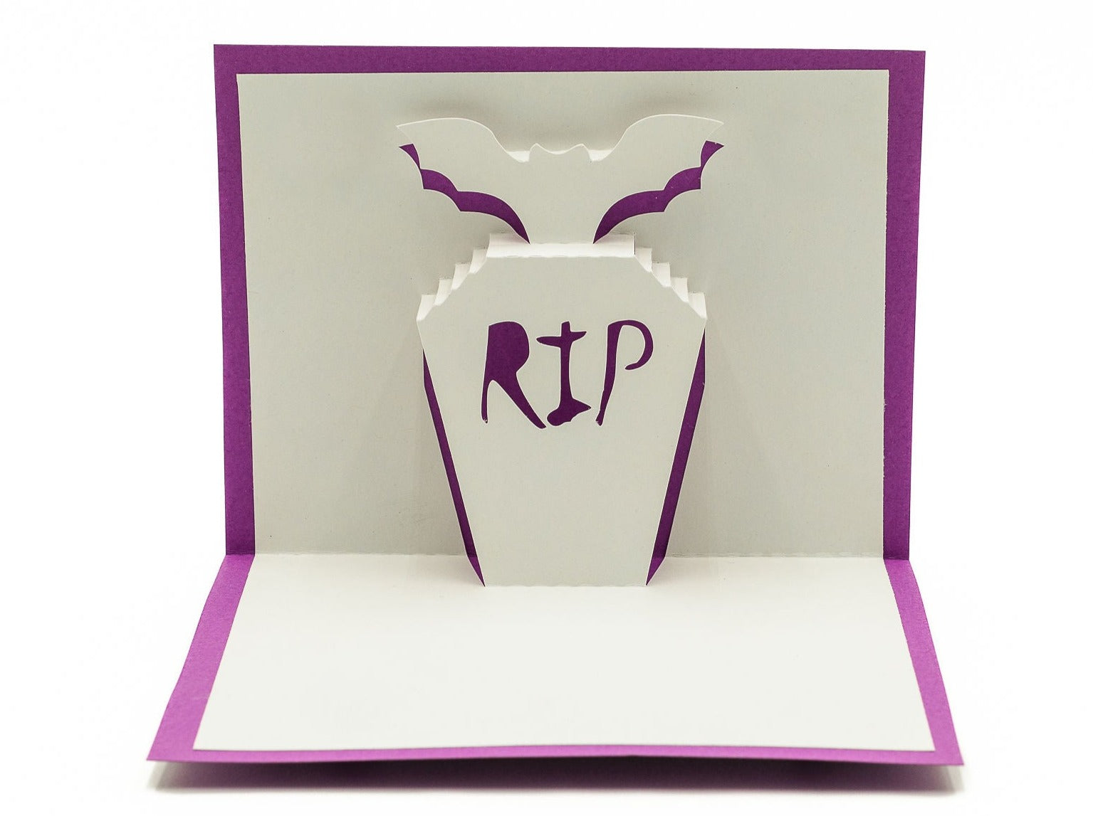 Bat Gravestone Spooky Pop Up Halloween Card: Haunted Graveyard Keepsake for Eerie Celebrations