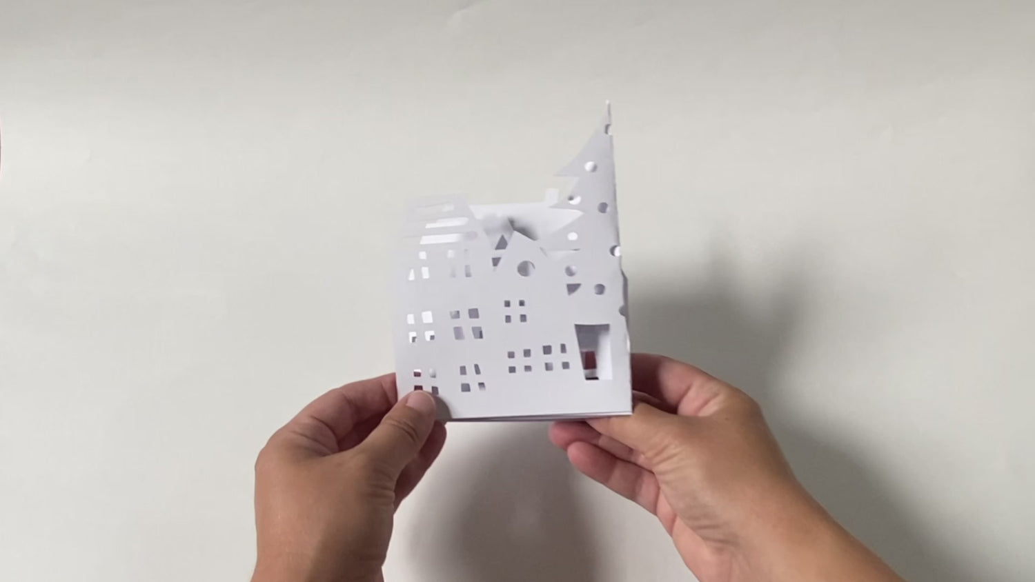 Winter Village Pop Up Enchanting 3D Christmas Card: Handmade Accordion Greeting for Cozy Holiday Scenes