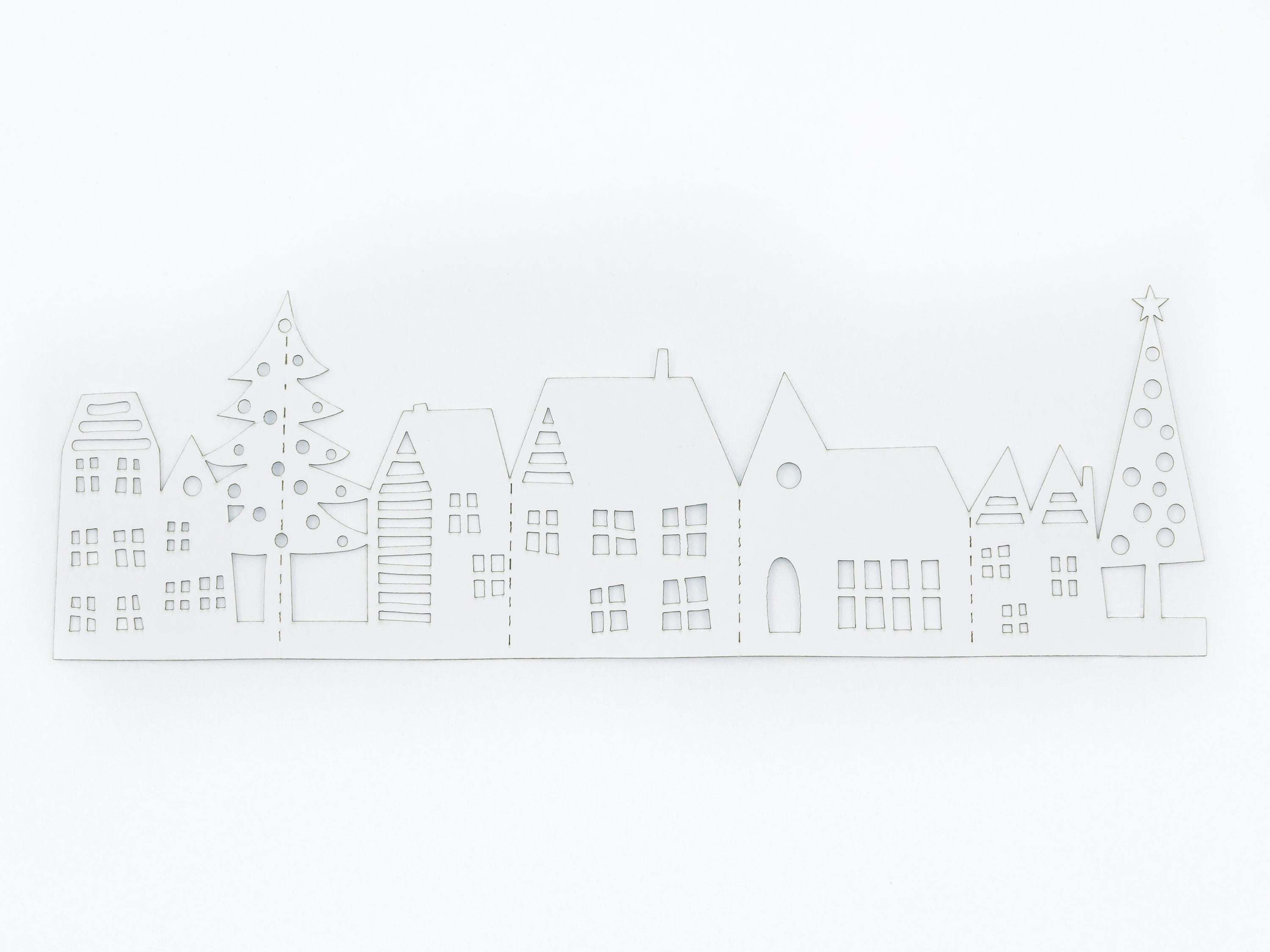 Winter Village 3D Pop Up Mini Christmas Greeting Card Gift Tag: Seasons Greetings Festive Christmas & Unique Holiday Decor