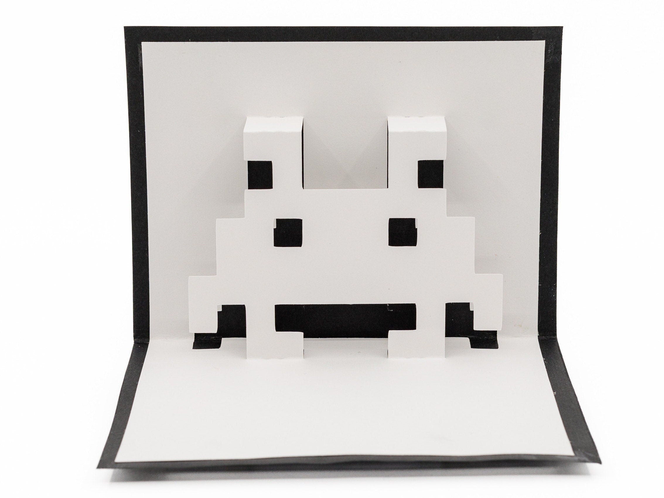 Space Invaders Retro Arcade Pop Up Birthday Greeting Card - 3D Vintage Gaming Kirigami Gift for Gamers