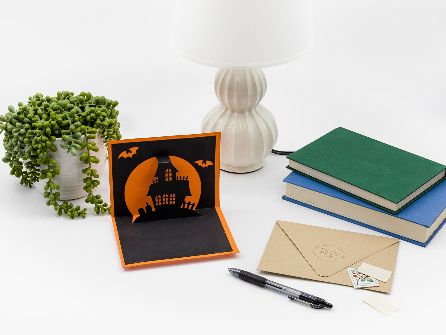 Haunted House Spooky Halloween Pop Up 3D Card: Handmade Vintage Moonlit Silhouette for Halloween Greetings