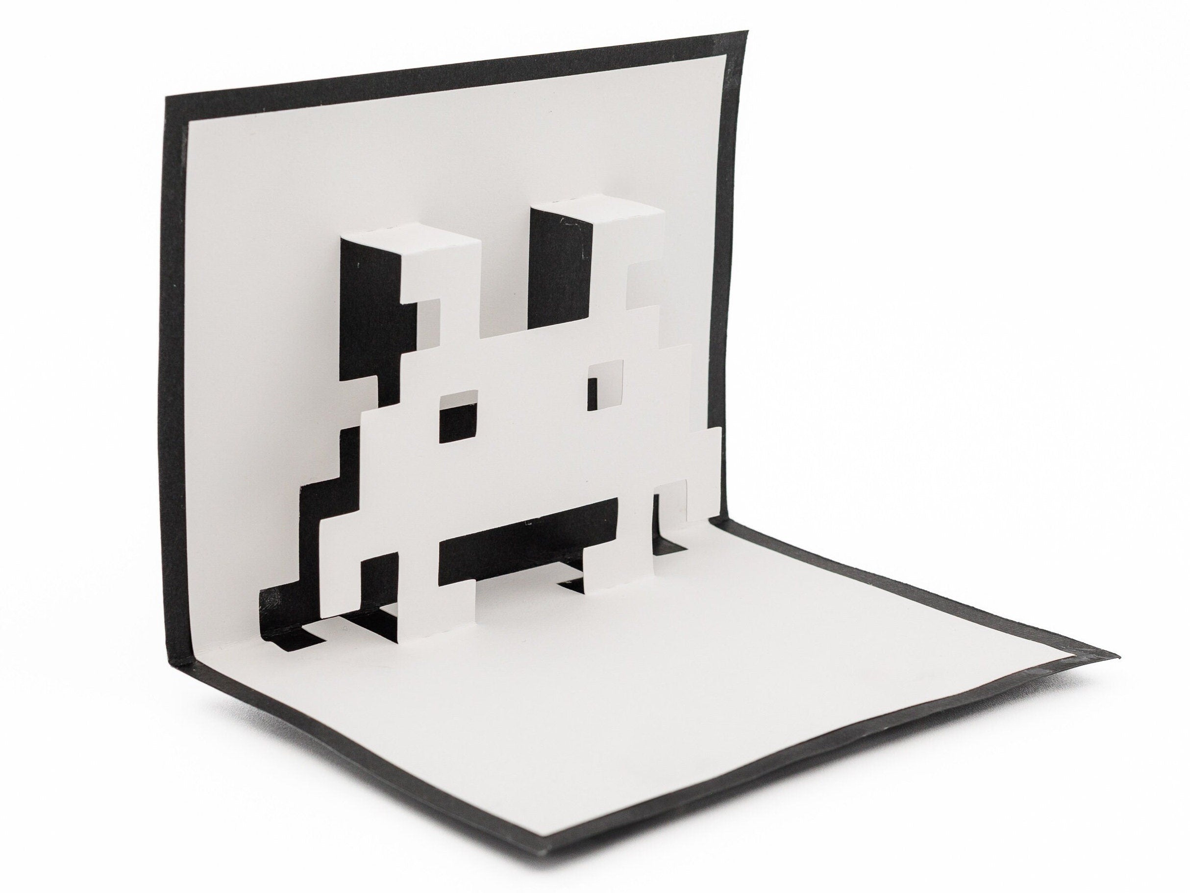 Space Invaders Retro Arcade Pop Up Birthday Greeting Card - 3D Vintage Gaming Kirigami Gift for Gamers