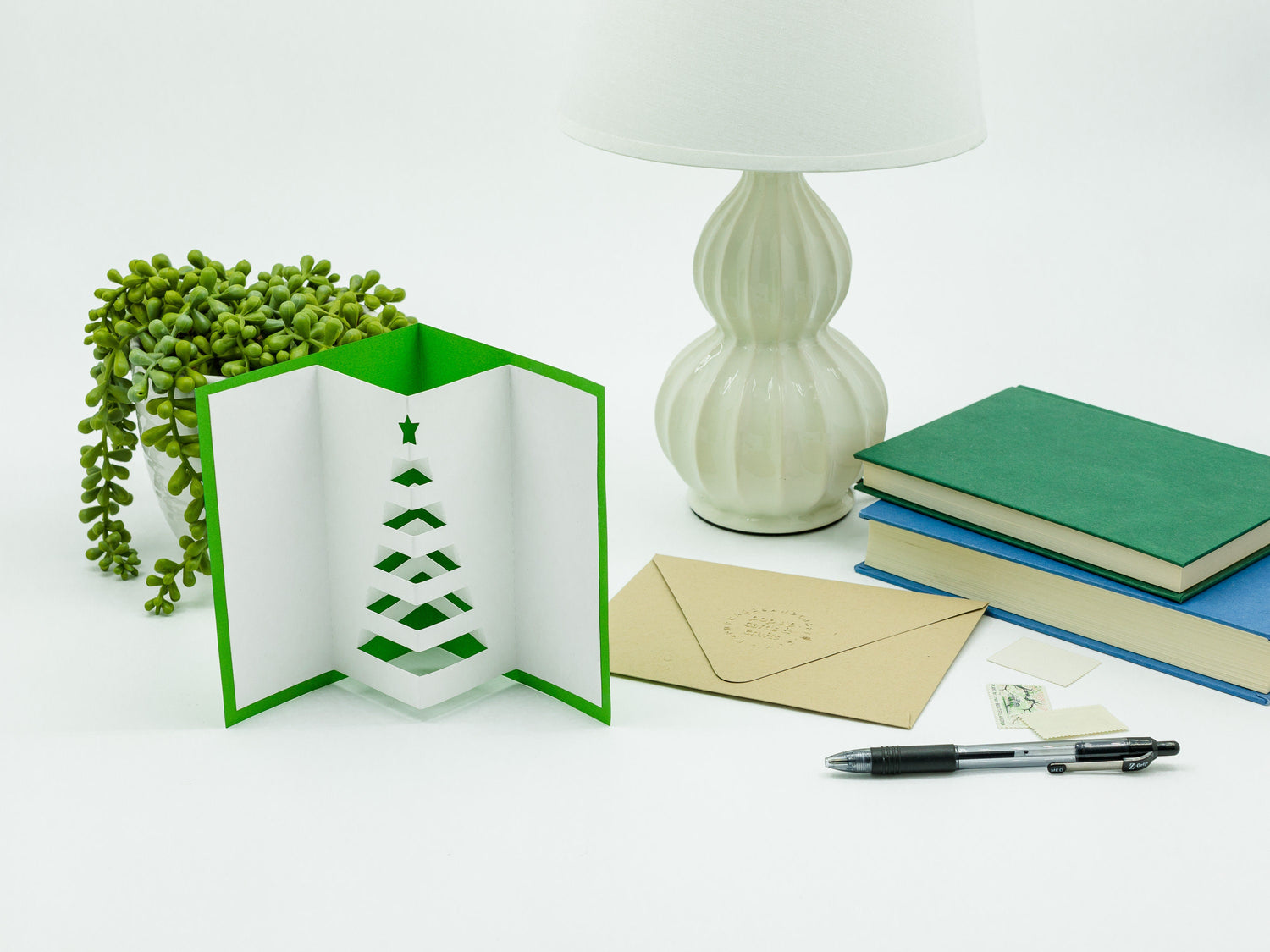 Christmas Tree 3D Pop Up Card: Elegant Modern Minimalist Holiday Greeting for Festive Celebrations