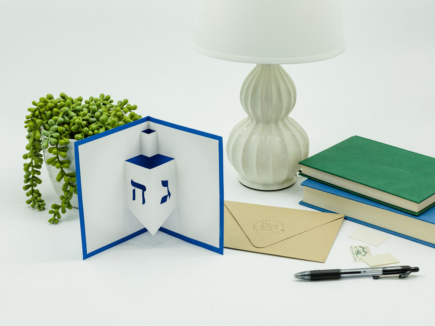 Dreidel 3D Pop Up Hanukkah Card - Handcrafted Minimalist Judaica Design for Unique Jewish Holiday Greetings