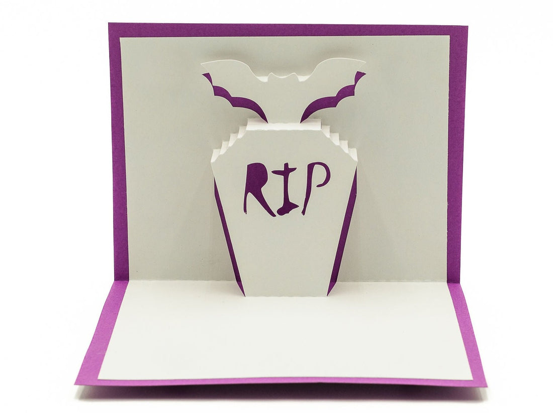 Bat Gravestone Spooky Pop Up Halloween Card: Haunted Graveyard Keepsake for Eerie Celebrations